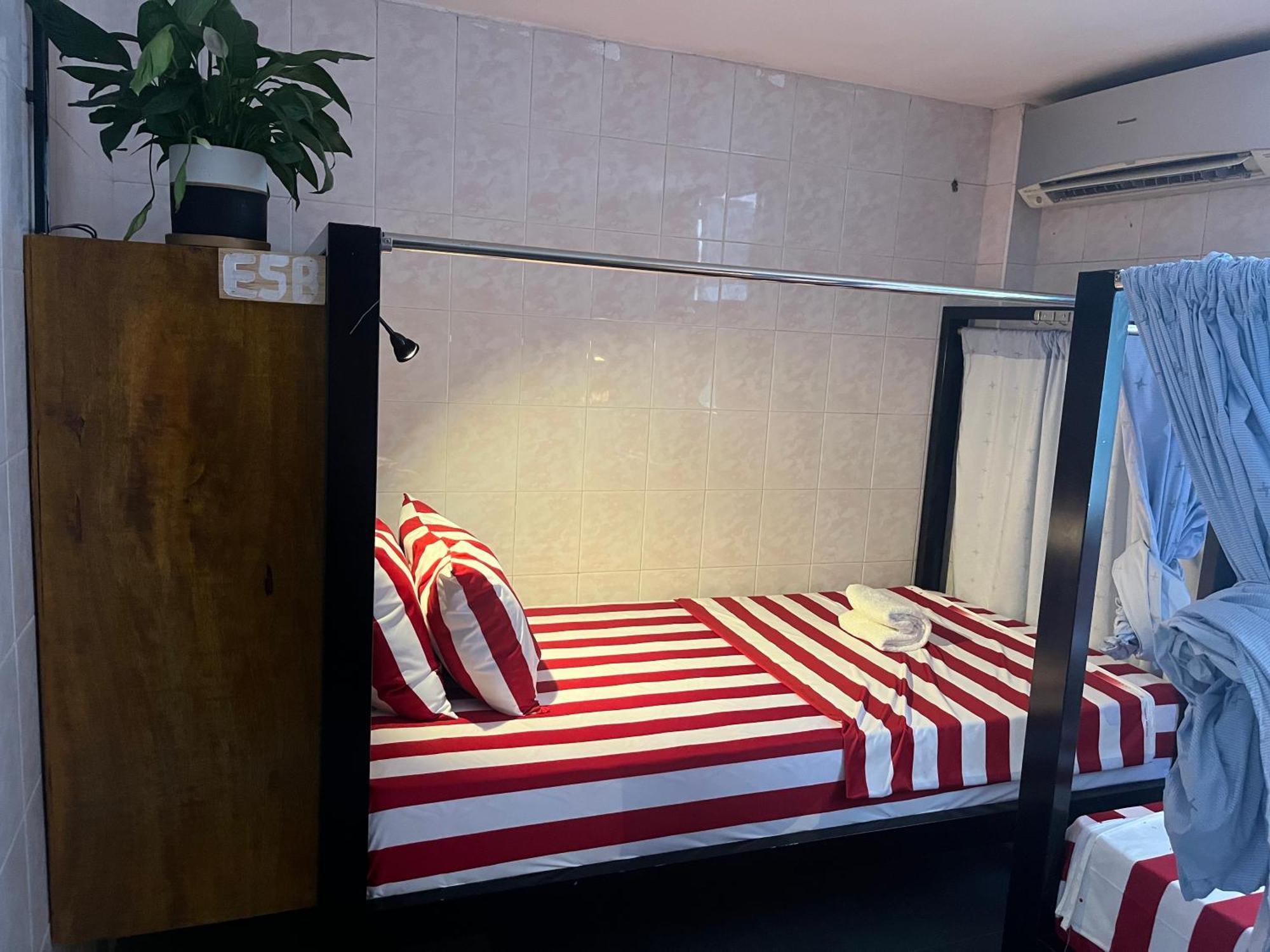 Por Chey Hotel Батамбанг Екстериор снимка