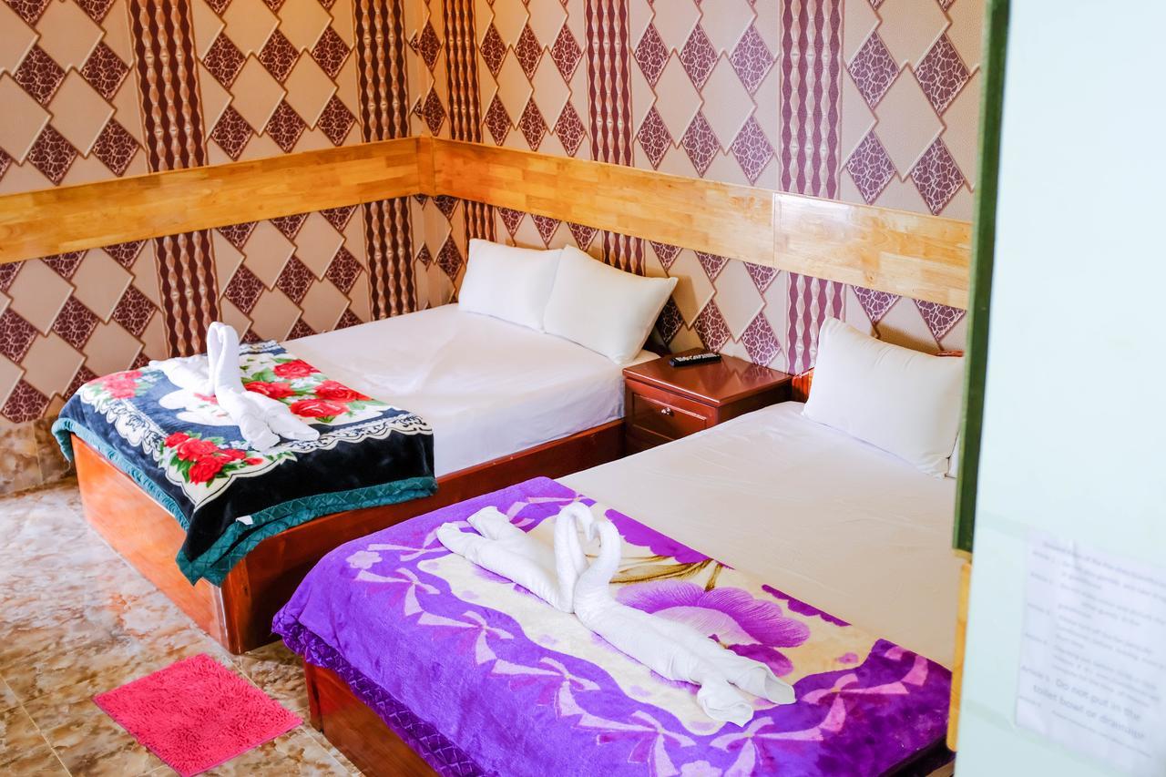 Por Chey Hotel Батамбанг Екстериор снимка
