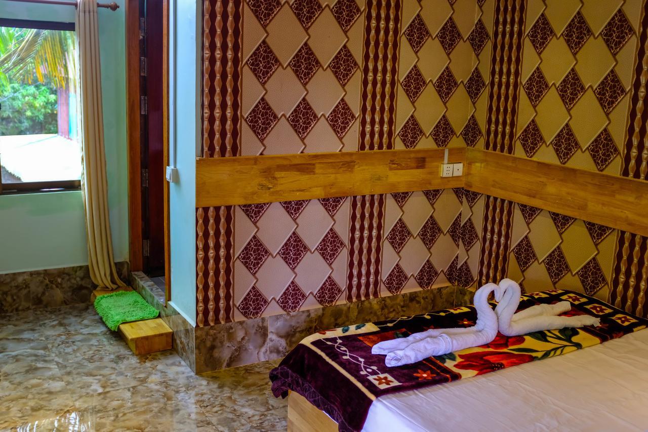 Por Chey Hotel Батамбанг Екстериор снимка